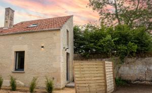 Maisons de vacances Gite Avec Jacuzzi Chic & Cosy entre Caen et la Mer en Normandie : photos des chambres