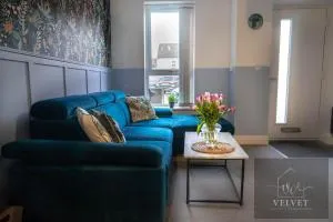 1 Bed House at Velvet Serviced Accommodation Swansea with Free Parking & WiFi - SA1 - 尼思