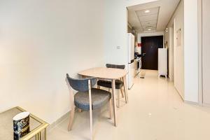 Elegant Studio in Damac Hills Carson - Tower C