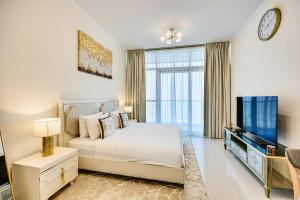 Elegant Studio in Damac Hills Carson - Tower C