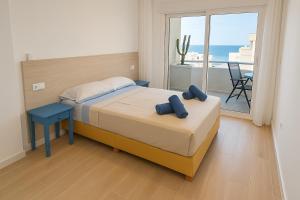 Garrucha Blue Horizon