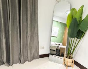 Snug Flat Across MNL Airport -T3