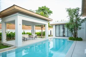 Mouana Breeze Mai Khao 4-bedroom Pool Villa 9918