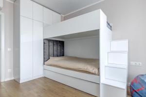 Luxury 2 BDRM Getaway and Free Parking