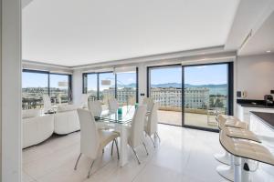 4 Bedroom Cannes Penthouse - Ocean View