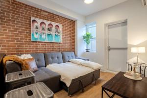 Central 2BDR Condo on Bishop-Vibe Central MTL