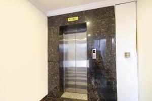 Fabhotel Cinco Primera Nr LV Prasad, Banjara Hills