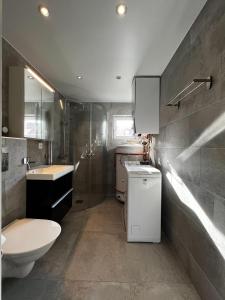 Stunning Home In Ängelholm With 2 Bedrooms, Swimming Pool And Wifi