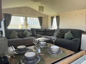 Ashcroft Coast - 2 Bed - Sleeps 4 - Pets Ok - Minster