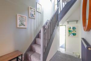 Ashley Suite - Cozy 1BR Maisonette with Parking & WIFI