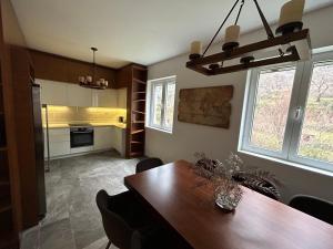 Enyana Family Apartment