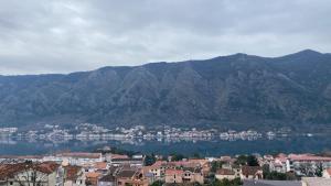 Enyana Family Apartment