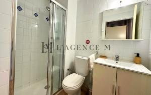 Studio Pinea Les pieds dans leau CALVI