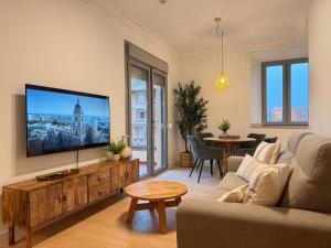 Life Apartments Alameda Colón