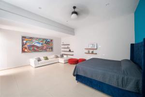 Beachfront Upscale House in Telchac