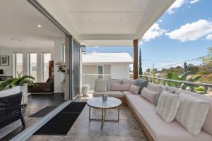 Large Family Home with Pool & Spa