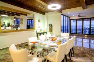 Open space concept that allows for multiple places to hang out