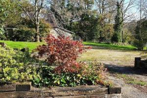 Charming Barn Conversion - Idyllic Rural Retreat- Pet Friendly