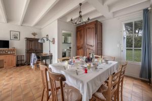 Maison pour 8, vue mer, 400m de la plage