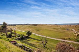 Penthouse Golf View Apartments