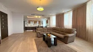 Bright house on 23 Serpnya - Bolkhovets