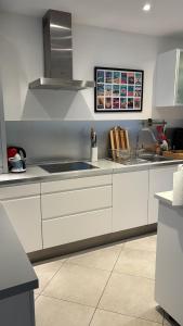 Maisons de vacances Maison Antibes avec jardin privatif, 4 chambres, calme dans residence avec piscine : photos des chambres