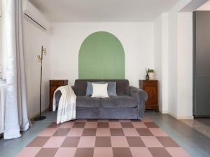 The Best Rent - Large apartment a few steps from the Trevi Fountain