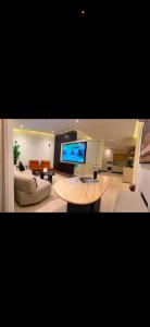 delux apartment with a hall and 3 bedrooms self check in