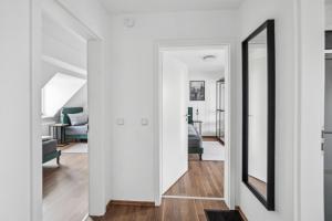Larooms Merseburg - Apartment NS03 - 2 Zimmer - 4 Betten - Waschmaschine - Parkplatz - Balkon