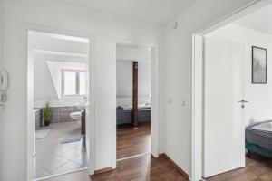 Larooms Merseburg - Apartment NS03 - 2 Zimmer - 4 Betten - Waschmaschine - Parkplatz - Balkon