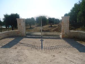 Trullo del Paradiso and pool