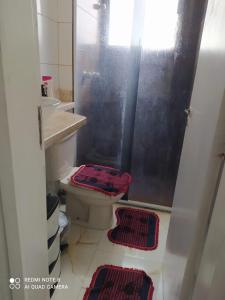 Apartamento no 1º andar perto de belas praias, novo shopping