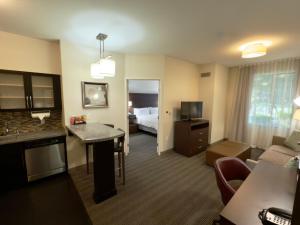 One-Bedroom King Suite - Communications Accessible room in Staybridge Suites Carlsbad/San Diego an IHG Hotel