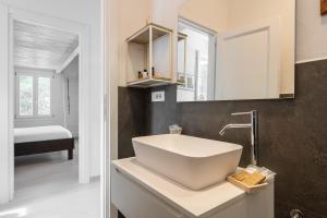 Villa Punta delle Oche by CFSuites img36