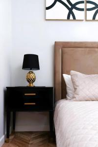 Elumen Studio Apartment I near Cathedral & Bernardine Park