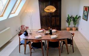 HUSWELL - Sunny terrace with harbour view - 5-min walk to station