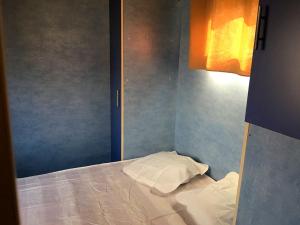 Campings Camping Onlycamp L-Etang des Forges : photos des chambres
