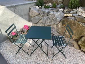 Neue helle Wohnung mit Bergblick 15 Minuten von Interlaken & Jungfrau Region