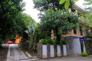 Villa Alicia - Pavillion Lily