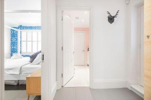 The Grand Camden Garden 4BR Home