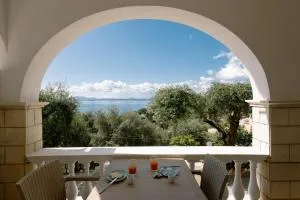 Vallia's Seaview & Stylish Apartments by Konnect, Nisaki - 尼萨基奥