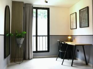 Apt in el Poblado, walkable area with parking 215