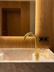 Blue Topaz poolside villa