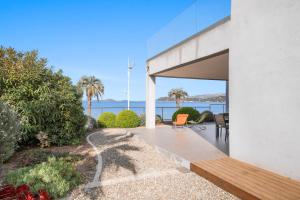 Appartements Villa Antoine Appartement RDJ Vue mer CLiM Wifi parking plage 50m La Garonne : photos des chambres
