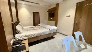 Hotel Dwani Palace - Valap