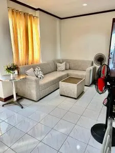 Cranberry's place #3 - Molo