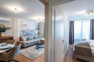 MyFlat Wave Solar Apartment