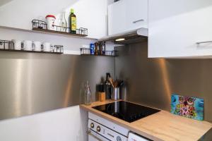 Les voiles des Régates, à 5 minutes du centre à pied, 15 minutes de la mer