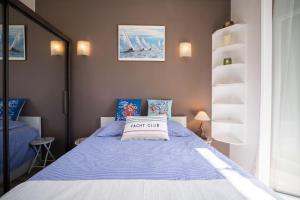 Les voiles des Régates, à 5 minutes du centre à pied, 15 minutes de la mer