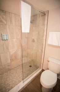 Premium Lake View with Two Queen Beds room in Fort William Henry Hotel